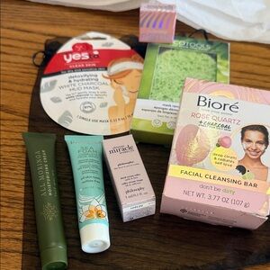 Rose Quartz + Charcoal Facial Cleansing Bar